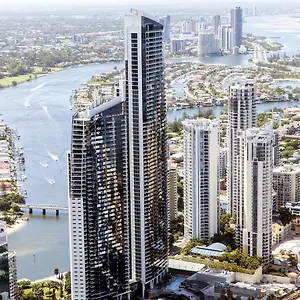 Aparthotel Circle On Cavill Gold Coast